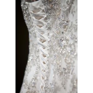 Stunning Ines Di Santo Custom Wedding Gown 🤍